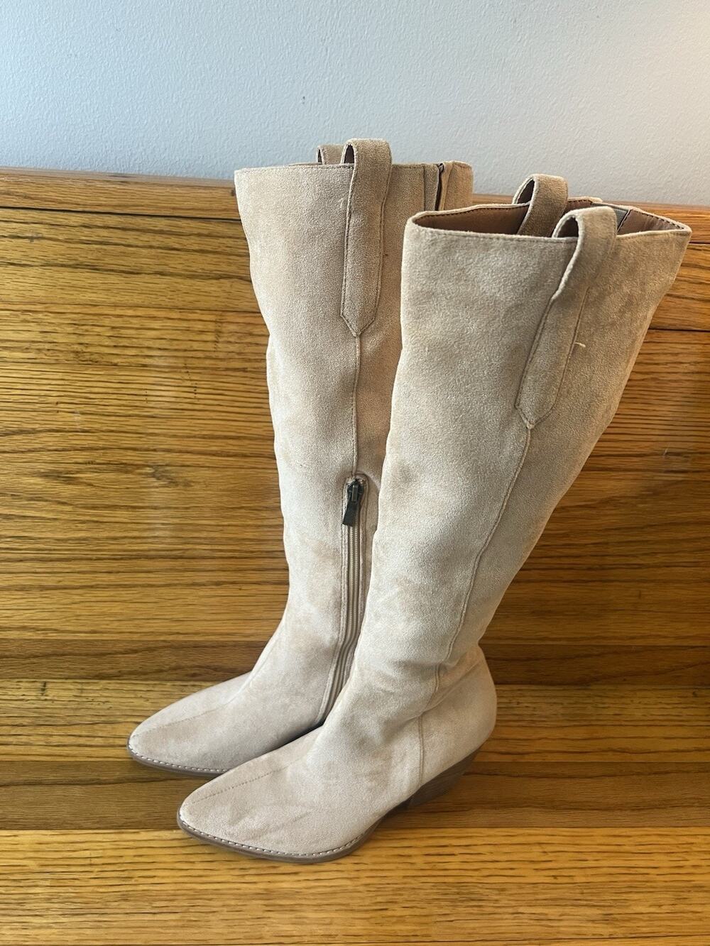 Women’s Size 6 Beige Suede Knee High Western Cowboy Boots